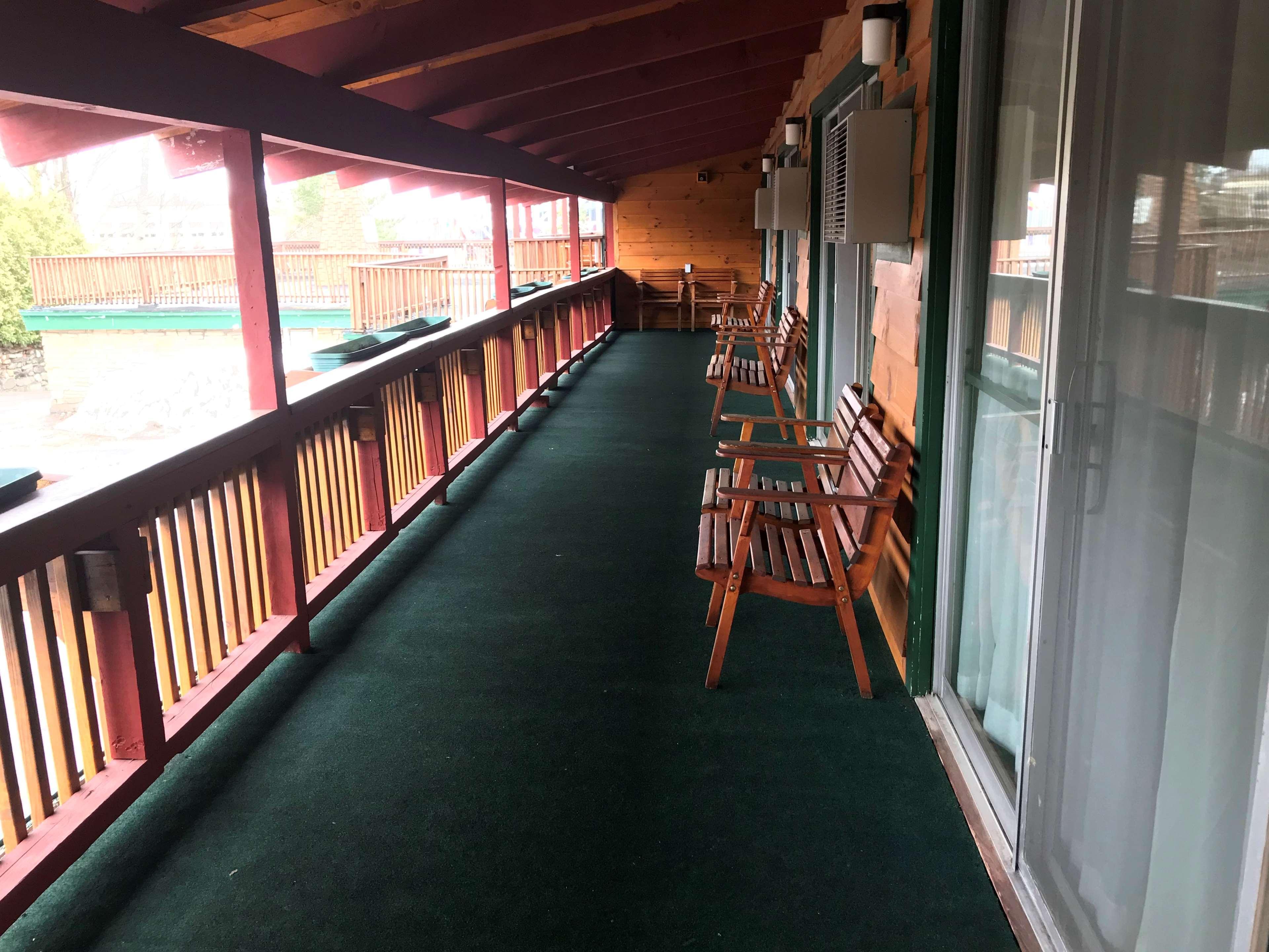 Best Western Adirondack Inn Lake Placid Dış mekan fotoğraf
